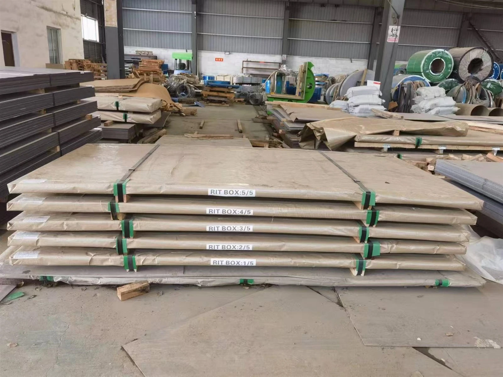 310S Stainless Steel Plate + Wooden Pallet Packaging 310S Stainless Steel Plate + Wooden Pallet Packaging