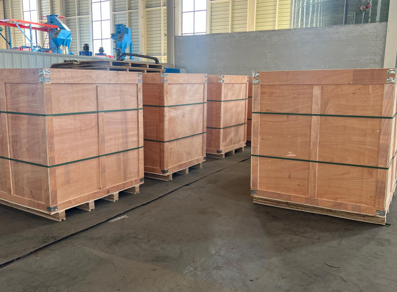 Wooden crate packaging